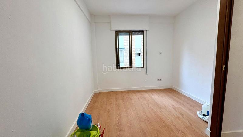 Foto 32dc3521-bac2-486c-b1ec-d5ba24ba8a90. Location appartement dans avenida de la cruz del campo 33 dans Sevilla