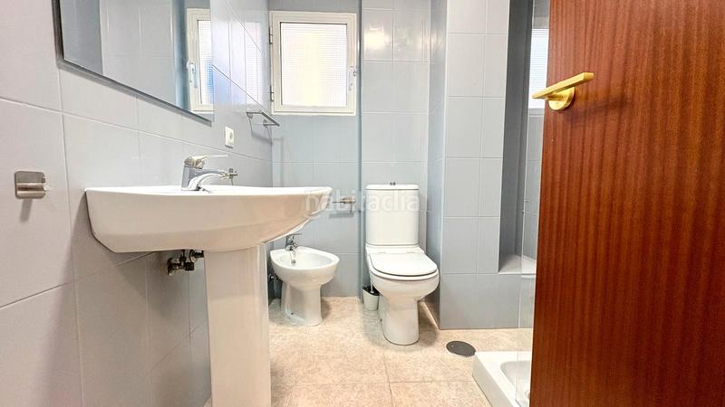 Foto 67bac7c1-f346-4248-8f2d-1690cd0d1d30. Location appartement dans avenida de la cruz del campo 33 dans Sevilla