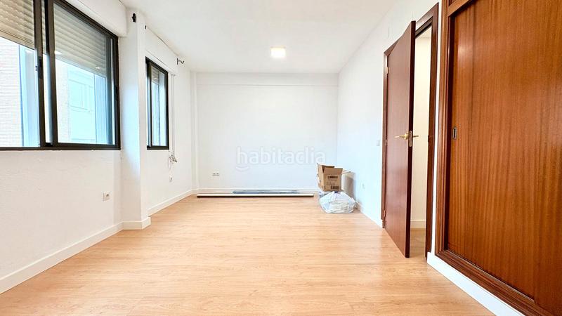 Foto 8ece5387-043a-4711-a1f3-378ed1a60877. Location appartement dans avenida de la cruz del campo 33 dans Sevilla