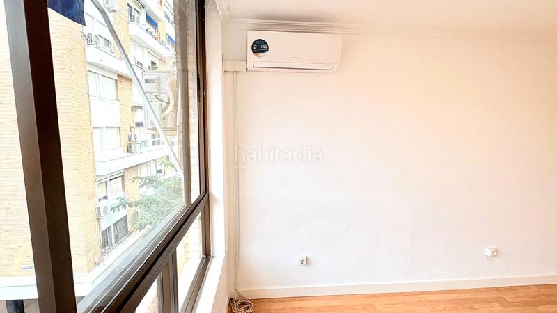 Foto ae4d16b3-7fe9-4eba-acb4-5f269468fe36. Location appartement dans avenida de la cruz del campo 33 dans Sevilla