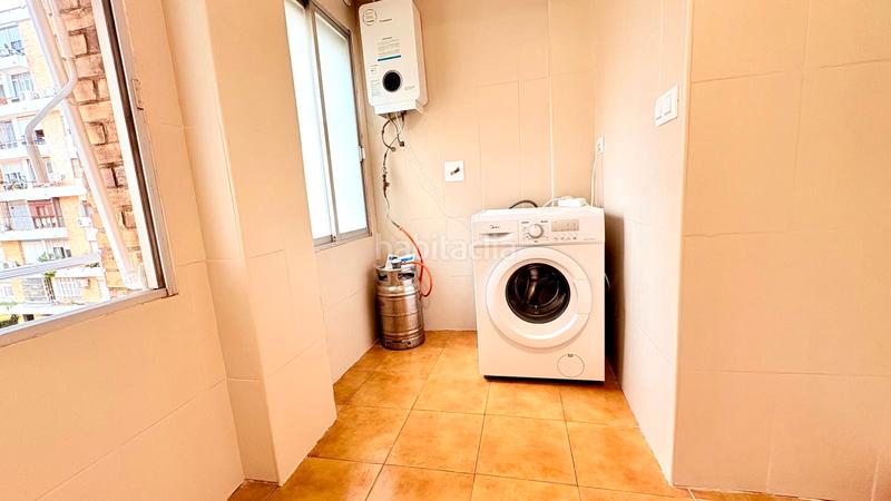 Foto c75f82a4-b7b7-46c6-ae1d-aa9687803f1a. Location appartement dans avenida de la cruz del campo 33 dans Sevilla