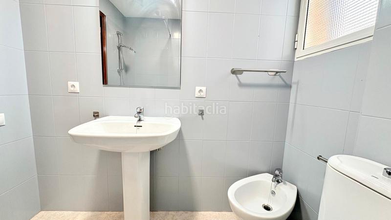 Foto 24dd76b5-7308-48b7-ac5e-eef7d31f1c3d. Alquiler piso en avenida de la cruz del campo 33 en Sevilla