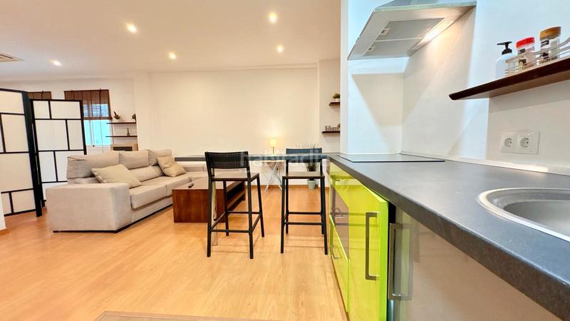 Foto 0d7798e3-f1db-4351-acf0-30f99ed88b85. Alquiler apartamento en plaza san lorenzo 6 en San Vicente Sevilla