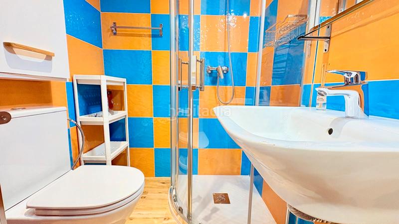 Foto cfadbc66-2177-4a3b-a2a1-a1a8558f94f9. Alquiler apartamento en plaza san lorenzo 6 en San Vicente Sevilla