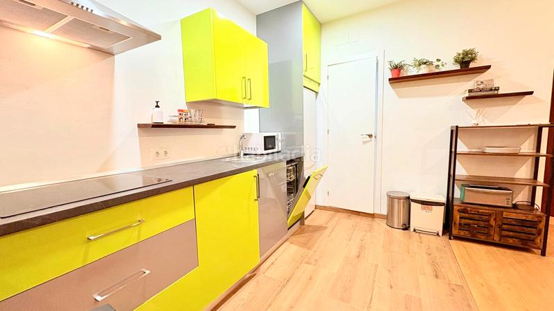 Foto f28af08e-0107-43d3-b713-fa5cdc84ea31. Alquiler apartamento en plaza san lorenzo 6 en San Vicente Sevilla