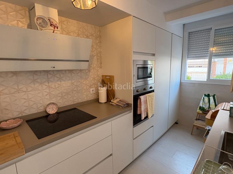 Foto 34908577-424b-4e4d-8eee-9514e2367588. Rent flat in calle antonio buero vallejo 3 in Doctor Barraquer - G. Renfe - Policlínico Sevilla