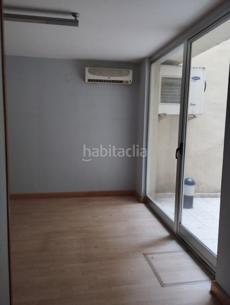 Foto 36afdaa9-fbea-4956-8781-d9fd1e8c1775. Alquiler local comercial en n/a local centrico en Zaragoza