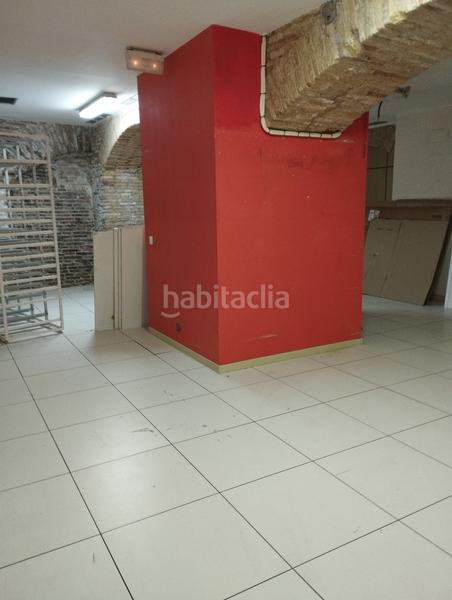 Foto 81a4023d-b778-419e-9b2d-39199893ae2e. Alquiler local comercial en n/a local centrico en Zaragoza
