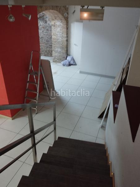 Foto b6c84400-ef42-4672-a894-880262af3b29. Alquiler local comercial en n/a local centrico en Zaragoza