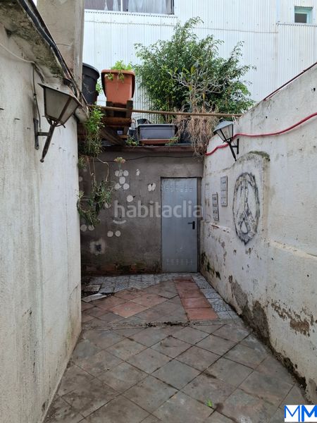 Foto 6183edd0-eee7-46b9-a1ff-77b54b243089. Casa adossada a Calella
