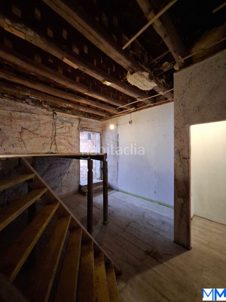 Foto a8fe8a98-447d-4fe6-b777-dcacdad1ec40. Casa adossada a Calella