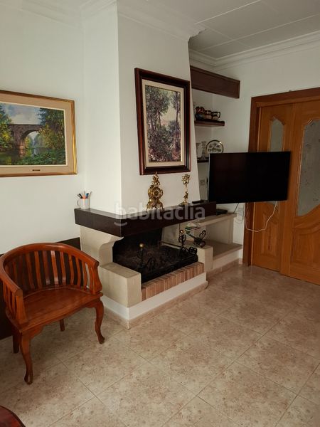 Foto c01061fa-e5d3-4ff9-9933-81aa07612d99. Casa aparellada amb xemeneia calefacció a Calella