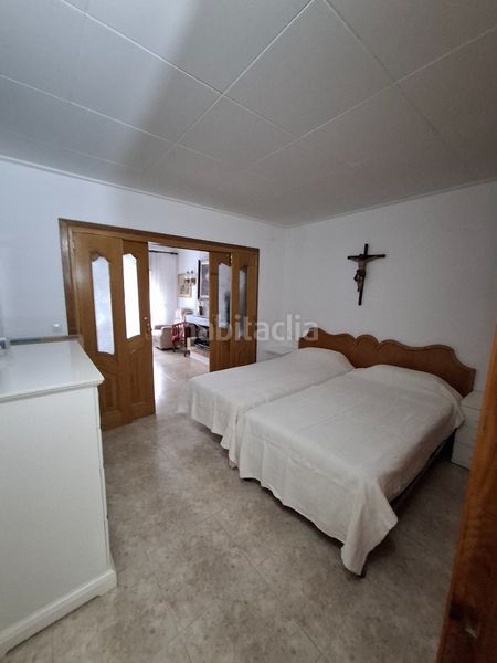 Foto f124c4fe-bfa2-4150-a52c-fc970162e2be. Casa aparellada amb xemeneia calefacció a Calella