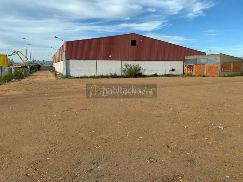Foto 0dc79929-f934-4601-bcf9-3fbe72a184b7. Location bâtiment à usage industriel dans Oeste Mérida