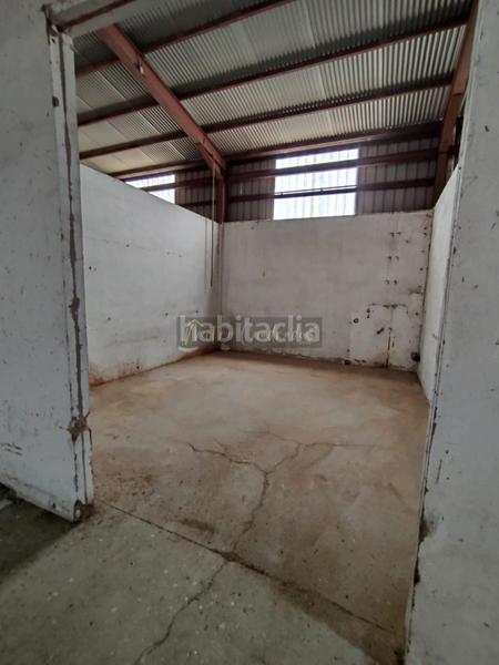 Foto c695be85-43c8-460e-aa25-9aca5366c003. Location bâtiment à usage industriel dans Oeste Mérida