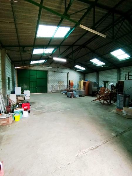 Foto 21d31e1d-6b42-41f0-b0aa-da5c70790344. Nau industrial a Este Mérida