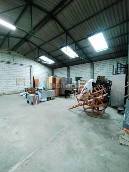 Foto 814ce68f-26e4-4be6-8cce-6be3de781e6a. Nau industrial a Este Mérida