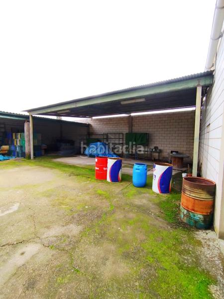 Foto bc82271d-3898-4cd5-ad57-5e65820b1c54. Nau industrial a Este Mérida