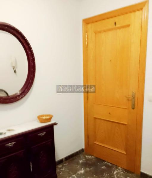 Foto e0488128-6b8c-45ea-afc3-f25e706e9988. Miete etagenwohnung mit parking in Oeste Mérida