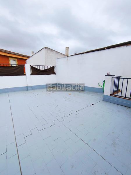 Foto e66888a1-3b73-4a6f-9bed-2aa462e81040. Casa amb aparcament a Aljucén