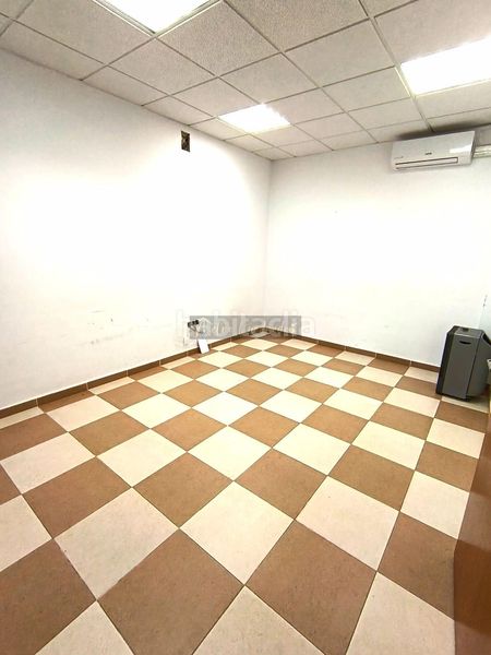 Foto 3de4ca37-d416-46fa-8761-0f143390a008. Lloguer local comercial a Centro Mérida