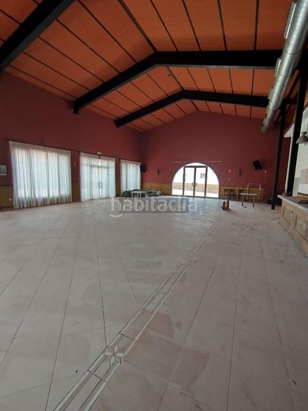 Foto 96df0c1a-cc3b-4b79-8d54-e1111c39436d. Local comercial a Sur Mérida