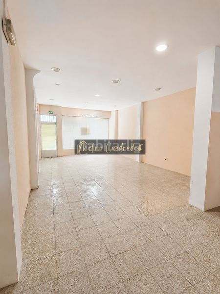Foto 0bbfb3a0-9226-40fb-a88e-ed8d2bb126c4. Lloguer local comercial a Centro Mérida