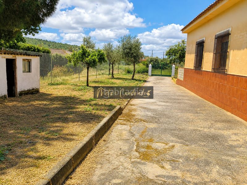 Foto 6f6ec33b-84e1-4113-90df-fc9d14711508. Casa amb aparcament piscina a Alcuéscar