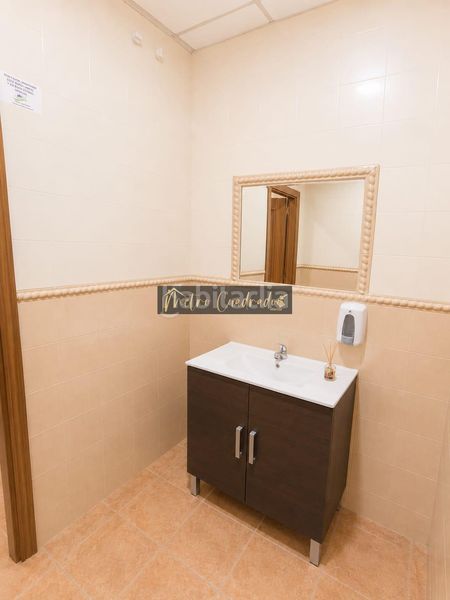 Foto fd1497fa-2f86-4f18-819b-a433d3cd568e. Lloguer local comercial a Centro Mérida