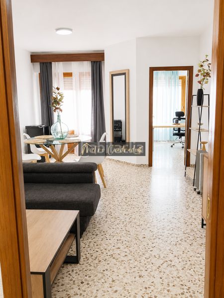 Foto 3e5b3619-a3b3-4dee-8d34-40145c4ce697. Alquiler piso  en Centro Mérida