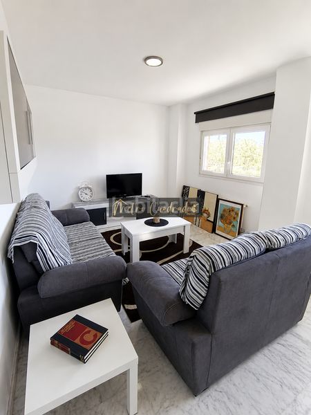 Foto 595f8fbc-fd01-4349-9a86-01316111495c. Alquiler piso  en Oeste Mérida