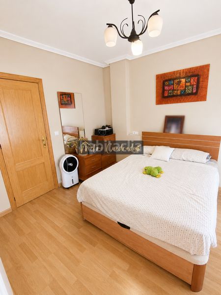 Foto ddda6e64-ba04-4aae-aeb3-8ce2ea351a8f. Xalet amb aparcament a Este Mérida