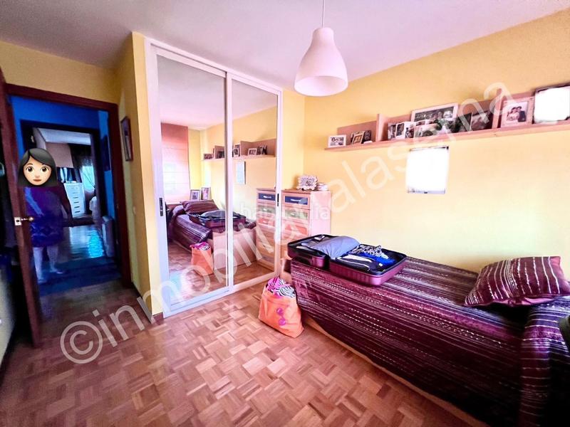 Foto 1a9afb2b-43cc-4191-b265-ebc424ea4d03. Casa adossada amb calefacció aparcament a Trobajo del camino