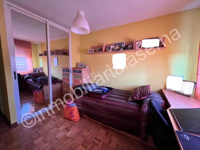 Foto 255c33f2-420d-4ea6-b3db-ae0b3e96873d. Casa adossada amb calefacció aparcament a Trobajo del camino