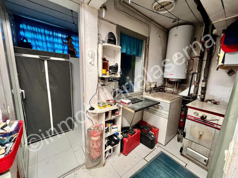 Foto 4a7e3f0e-532a-4e5a-8ce9-7fe20b7bfe43. Casa adossada amb calefacció aparcament a Trobajo del camino