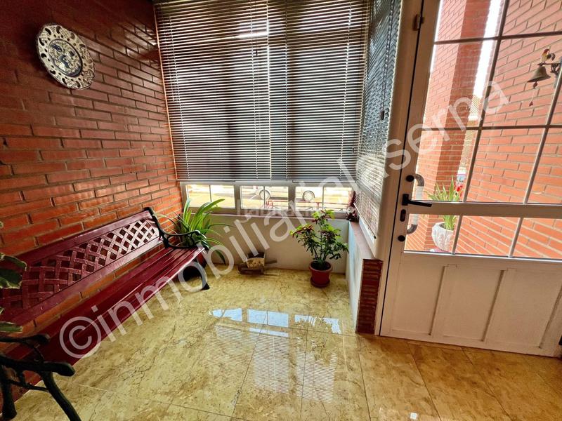 Foto be37b14c-7831-4d88-b094-698b1d95a98a. Casa adossada amb calefacció aparcament a Trobajo del camino