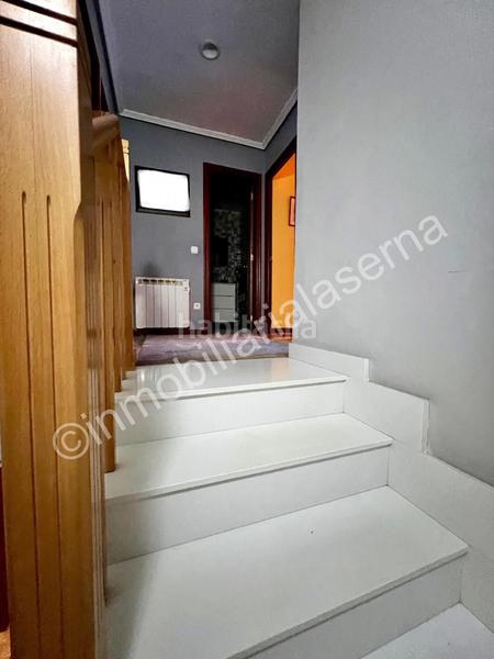 Foto e2bf6105-8281-4158-bb3a-caed84472e60. Casa adossada amb calefacció aparcament a Trobajo del camino