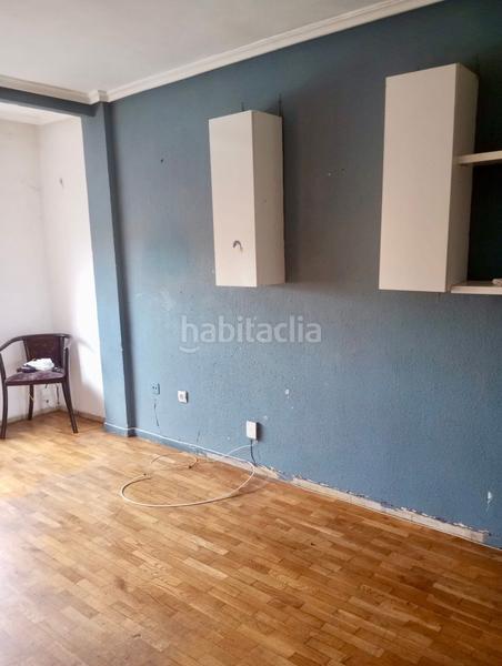 Foto d10a19da-3d0b-46c9-9ba7-adfe20e1a8f0. Pis amb calefacció aparcament a Armunia León