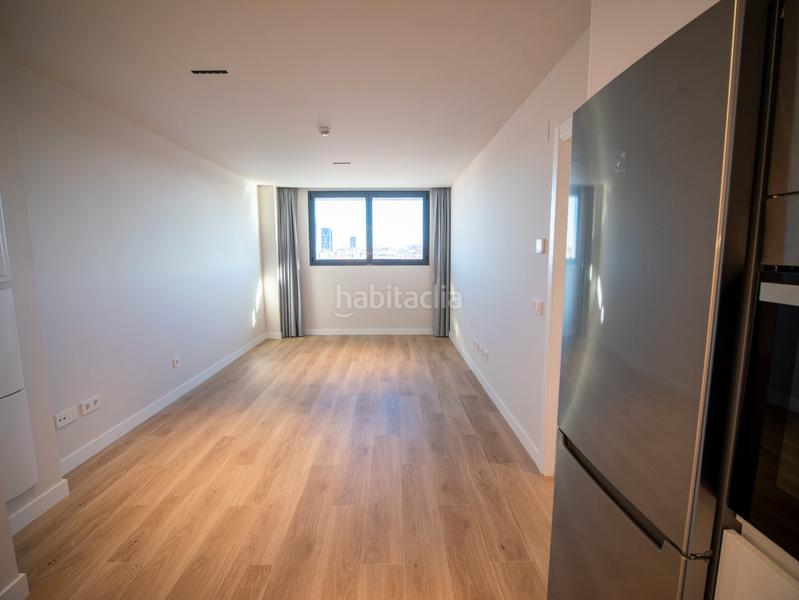 Foto d360b007-7c41-4baa-be69-6ac47e1929f5. Rent flat in paseo de la dirección 163 in Valdeacederas Madrid