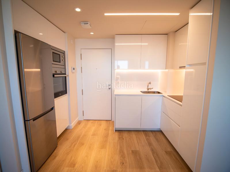 Foto fd38888f-48ef-4a1e-8b41-fd66f73f535e. Rent flat in paseo de la dirección 163 in Valdeacederas Madrid