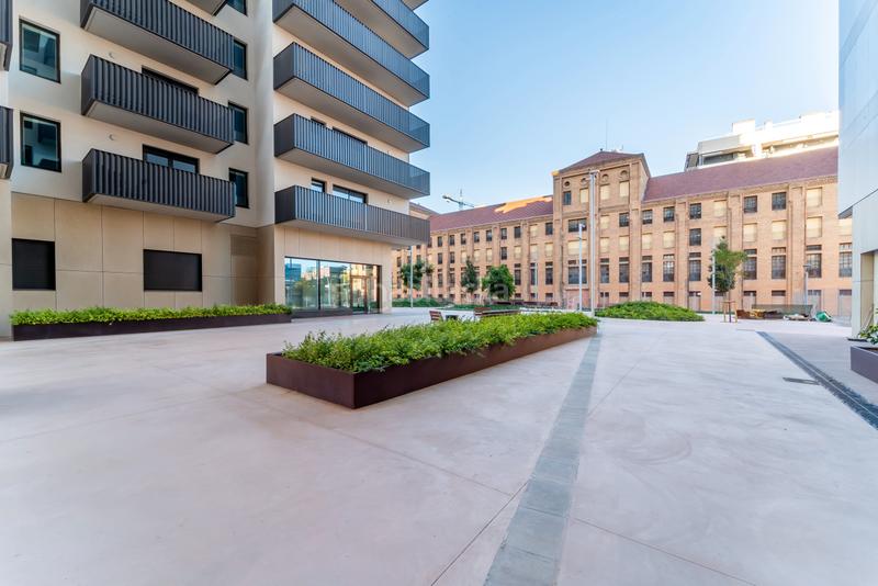 Foto 7aab887a-4e83-4f1a-9001-e01b35714547. Rent flat in carrer de barcelona 22 in Centre Hospitalet de Llobregat (L´)