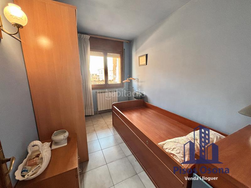 Foto 831e14b2-46b5-45eb-8d6d-ecfb272a2aff. Etagenwohnung mit heizung in Centre Vic