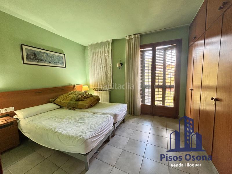 Foto e556318c-7a26-4a35-8c8d-aa74761cbbd5. Etagenwohnung mit heizung in Centre Vic