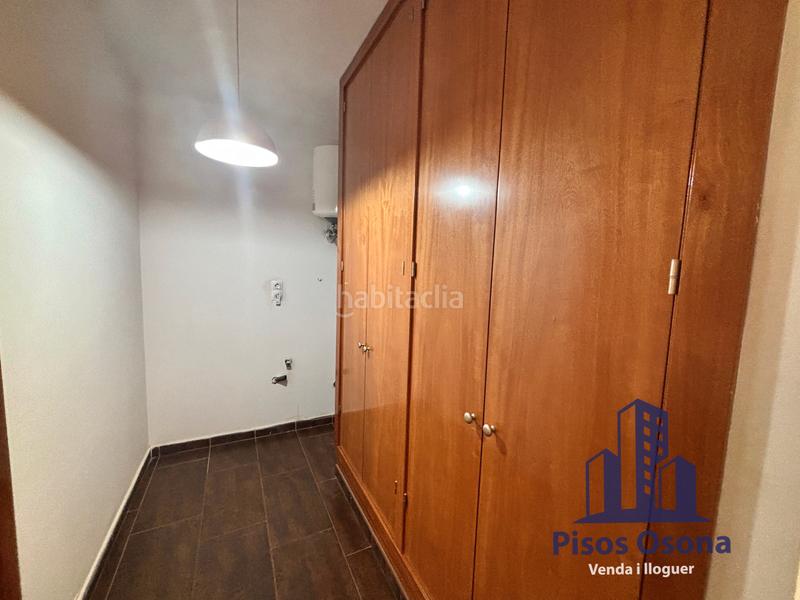 Foto df21a0da-0102-44b8-8985-0b4a333d4617. Etagenwohnung mit heizung parking in Remei-La Guixa Vic