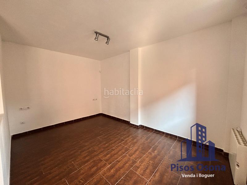 Foto e42bbbb8-dbe6-4150-b2c7-f96325d038c2. Etagenwohnung mit heizung parking in Remei-La Guixa Vic