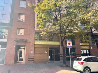 Aparcament cotxe  Carrer del bisbe morgades 43. Pàrquing bisbe morgades