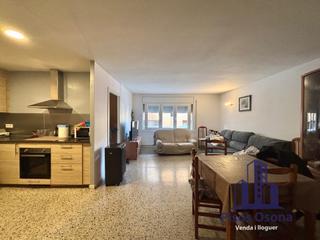Appartement  Carrer de raimon d'abadal. Pis llogat en venda