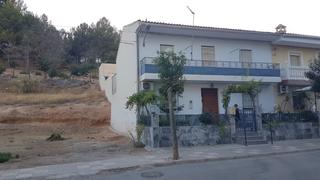 Casa a Avenida pozo alcon 25. Vivienda en venta