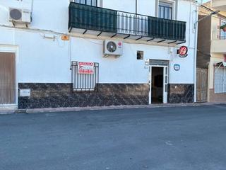 Lloguer Local Comercial a Plaza san isidro 1. Oportunidad de negocio bar araña