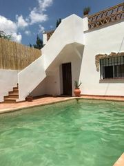 Casa adossada  Calle rambla izquierda 34. Oportunidad de vivienda